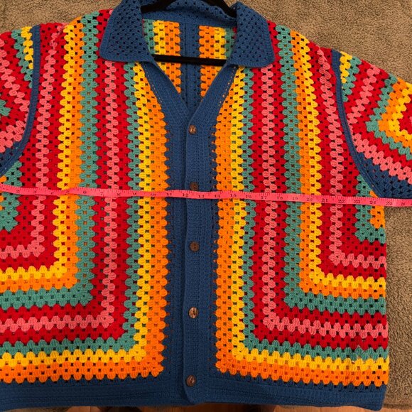 Women's Multi colored hand knit shortsleeved collared Cardigan - Picture 5 of 5